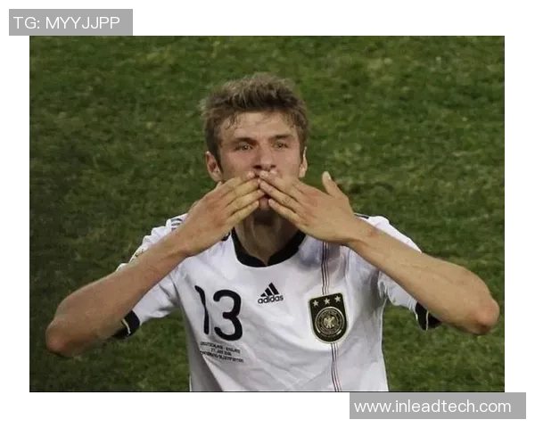 穆勒因爱上足球明星而展开的激情与挑战之旅 穆勒因爱上足球明星而展开的激情与挑战之旅