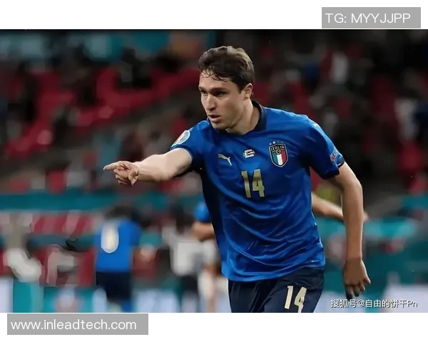 足球明星背影视频揭秘他们不为人知的故事与情感瞬间